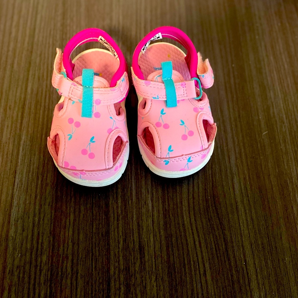 Infant Carter’s Booties Size 3 Pink&Blue and Jelly’s Pink